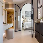 شقة Luxurious With Community Pool & Balcony In Puerto Banus ماربيا