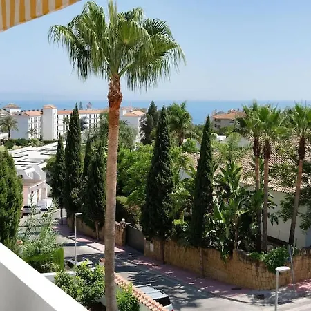 Lägenhet Luxurious With Community Pool & Balcony In Puerto Banus *