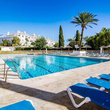Lägenhet Luxurious With Community Pool & Balcony In Puerto Banus Marbella