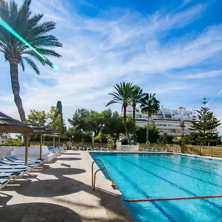 Luxury 1 Bedroom In Urb, Royal Garden